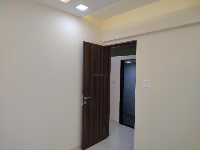 1 BHK Apartment in Kasarvadavali for rent Thane. The reference number is 20281228