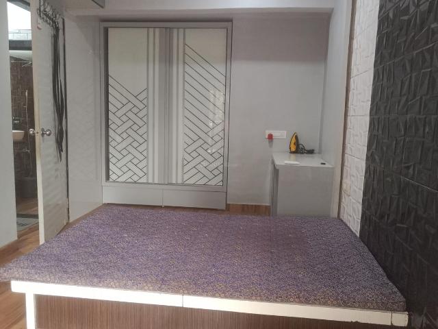 1 BHK Apartment in Kasarvadavali for rent Thane. The reference number is 20295456