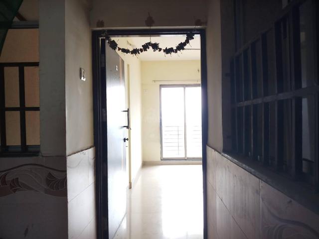 1 BHK Apartment in Kasarvadavali for rent Thane. The reference number is 20215208