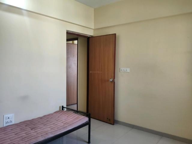 1 BHK Apartment in Kasarvadavali for rent Thane. The reference number is 20347105