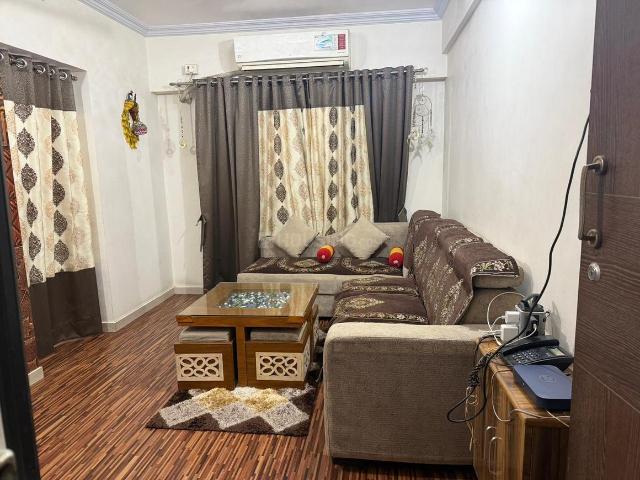 1 BHK Apartment in Kasarvadavali for rent Thane. The reference number is 20397573