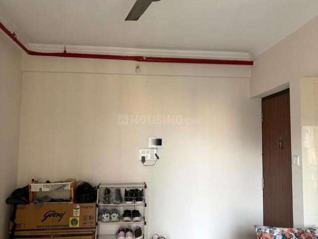 1 BHK Apartment in Kasarvadavali for rent Thane. The reference number is 20306391
