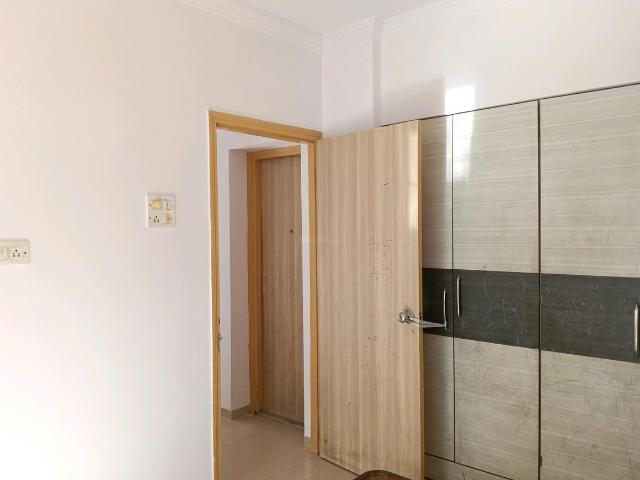 1 BHK Apartment in Kasarvadavali for rent Thane. The reference number is 20500102