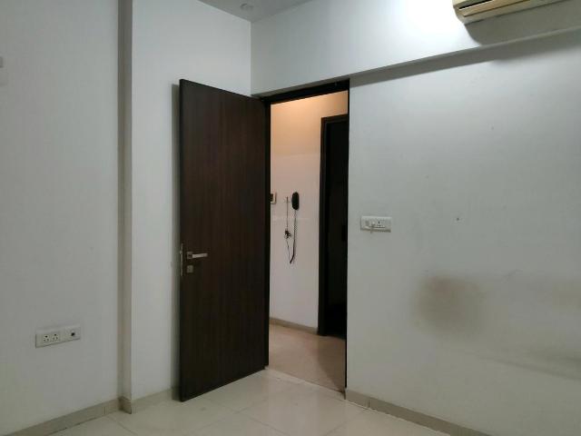 1 BHK Apartment in Kasarvadavali for rent Thane. The reference number is 20695922