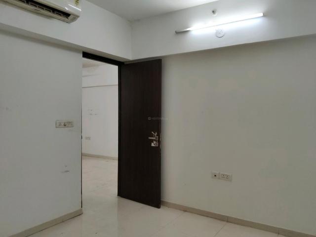 1 BHK Apartment in Kasarvadavali for rent Thane. The reference number is 20720665