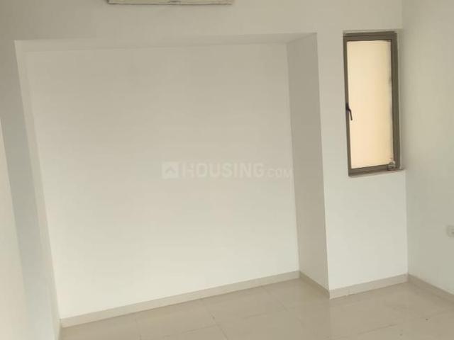 1 BHK Apartment in Kasarvadavali for rent Thane. The reference number is 20800683