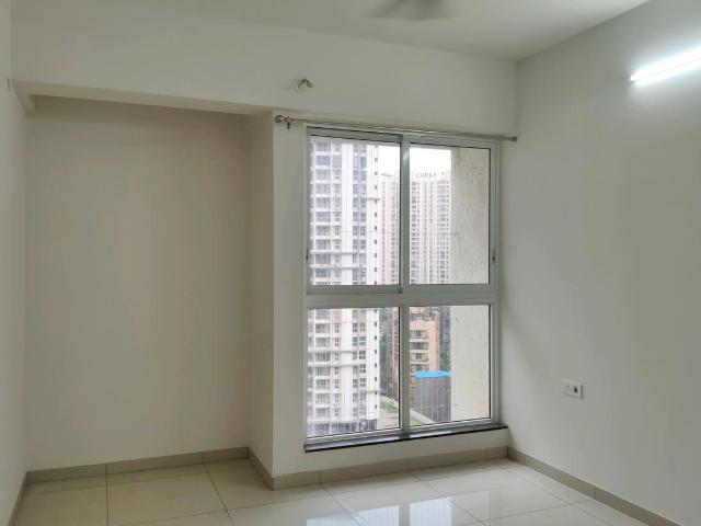 1 BHK Apartment in Kasarvadavali for resale Thane. The reference number is 19780244