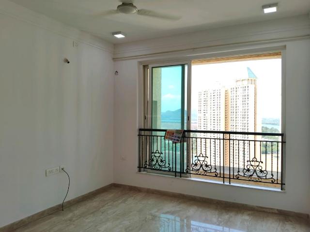1 BHK Apartment in Kasarvadavali for resale Thane. The reference number is 20322301