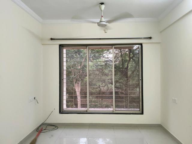 1 BHK Apartment in Kasarvadavali for resale Thane. The reference number is 20322709
