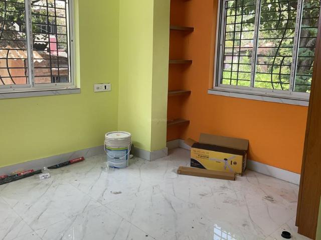 1 BHK Apartment in Keshtopur for rent Kolkata. The reference number is 20231376