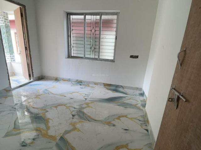 1 BHK Apartment in Keshtopur for resale Kolkata. The reference number is 20222266