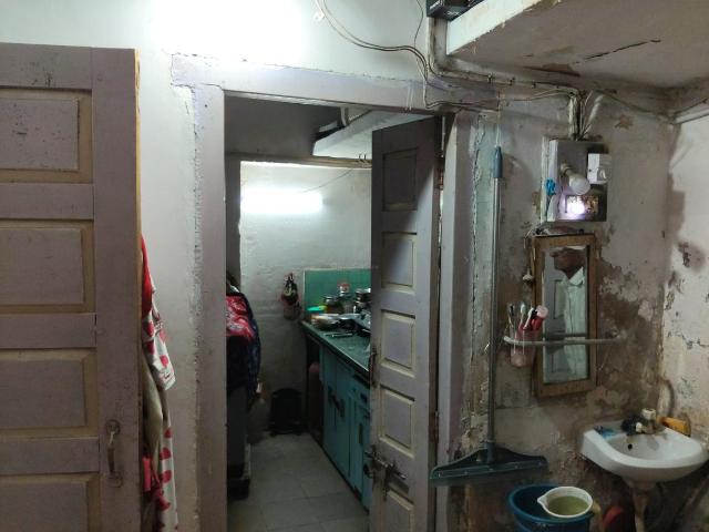 1 BHK Apartment in Khadia for rent Ahmedabad. The reference number is 18798100