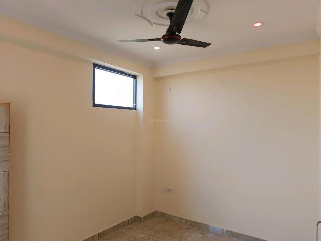 2 BHK Apartment in Khanpur for rent New Delhi. The reference number is 19511479