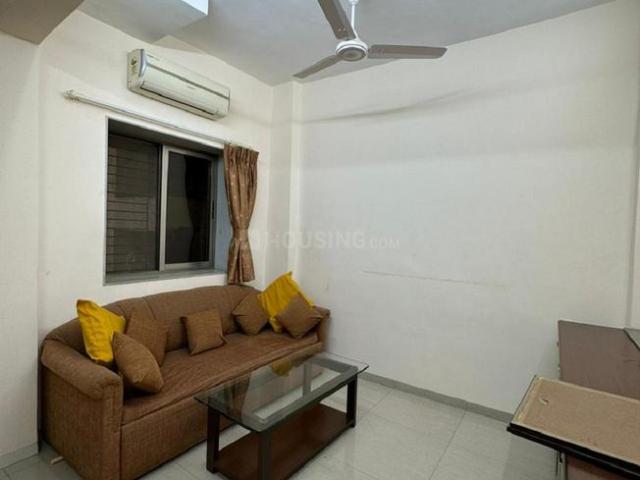 1 BHK Apartment in Khar West for rent Mumbai. The reference number is 20184404