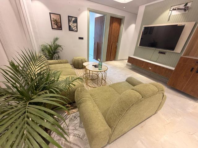 1 BHK Apartment in Kulesara for resale Greater Noida. The reference number is 20450572