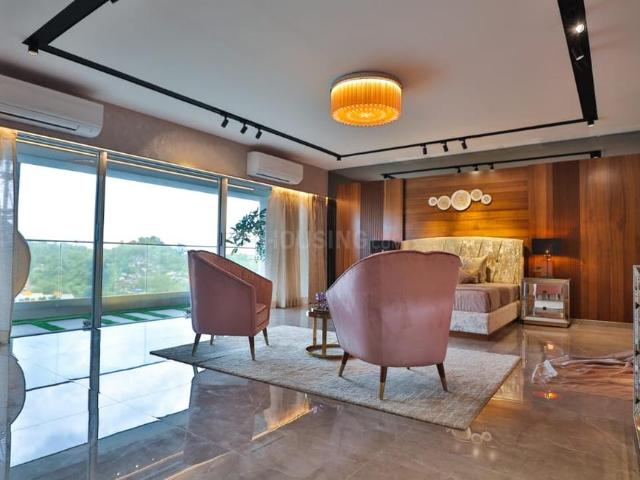 1 BHK Apartment in Kurla East for resale Mumbai. The reference number is 18749295