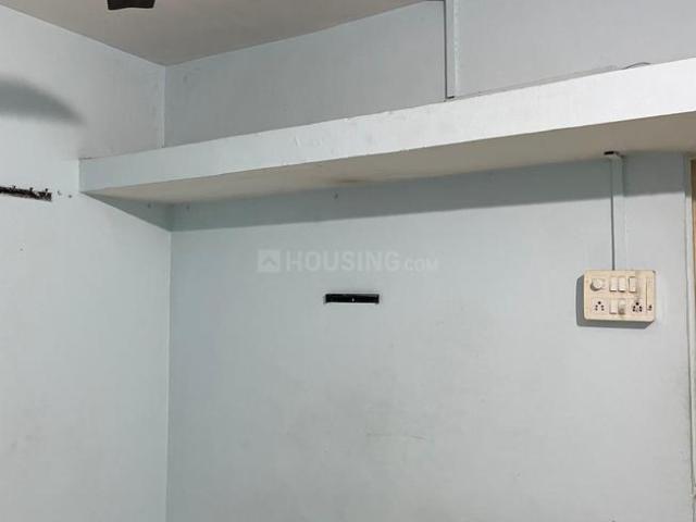 1 BHK Apartment in Hadapsar for rent Pune. The reference number is 20484914