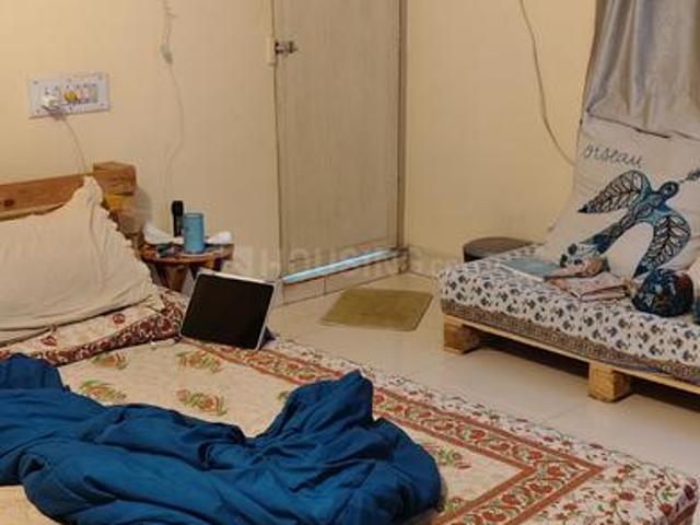 1 BHK Apartment in Halasuru for rent Bengaluru. The reference number is 20569406