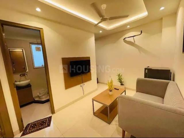 1 BHK Apartment in Hitech City for rent Hyderabad. The reference number is 20745174