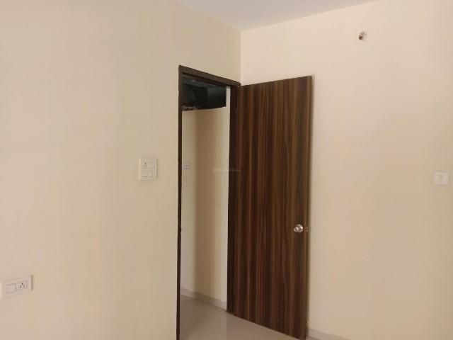 1 BHK Apartment in Hiranandani Estate for rent Thane. The reference number is 18907509