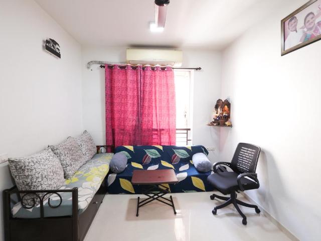 1 BHK Apartment in Hiranandani Estate for resale Thane. The reference number is 16148634