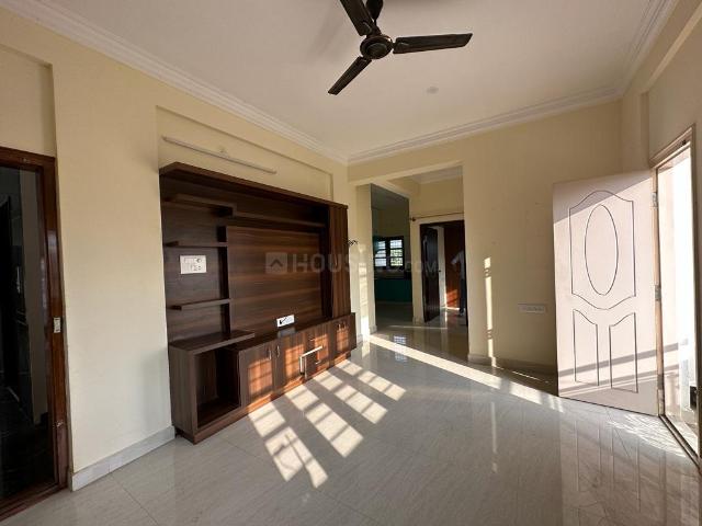 1 BHK Apartment in Indira Nagar for rent Bengaluru. The reference number is 15373111