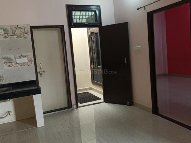 1 BHK Apartment in Indira Nagar for rent Lucknow. The reference number is 18684059