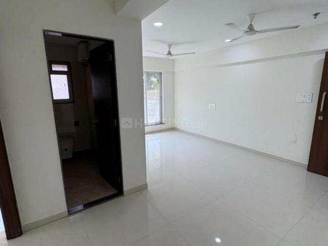 1 BHK Apartment in Jogeshwari East for resale Mumbai. The reference number is 19876680