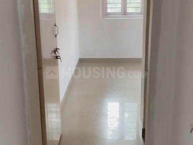 1 BHK Apartment in Juhu for rent Mumbai. The reference number is 11812226