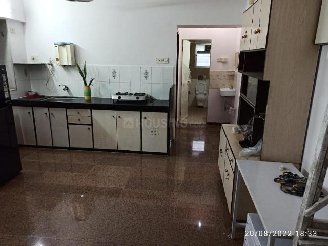 1 BHK Apartment in Juhu for rent Mumbai. The reference number is 20966425