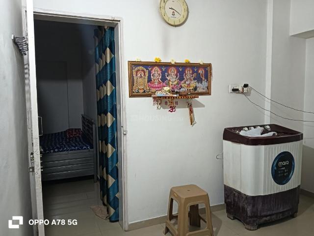1 BHK Apartment in Loni Kalbhor for rent Pune. The reference number is 18996976