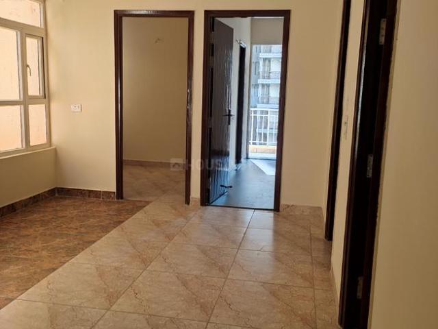 1 BHK Apartment in Lal Kuan for resale Ghaziabad. The reference number is 19308826