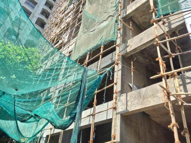 1 BHK Apartment in Matunga West for resale Mumbai. The reference number is 20759433