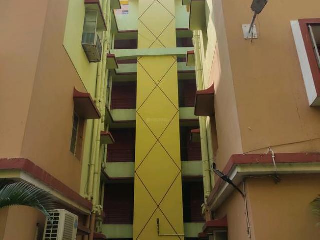 1 BHK Apartment in Madhyamgram for resale Kolkata. The reference number is 12102145