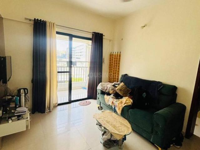 1 BHK Apartment in Magarpatta City for rent Pune. The reference number is 20493498