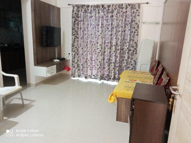 1 BHK Apartment in Magarpatta City for rent Pune. The reference number is 20500832