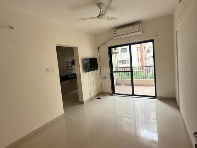 1 BHK Apartment in Magarpatta City for rent Pune. The reference number is 20820666