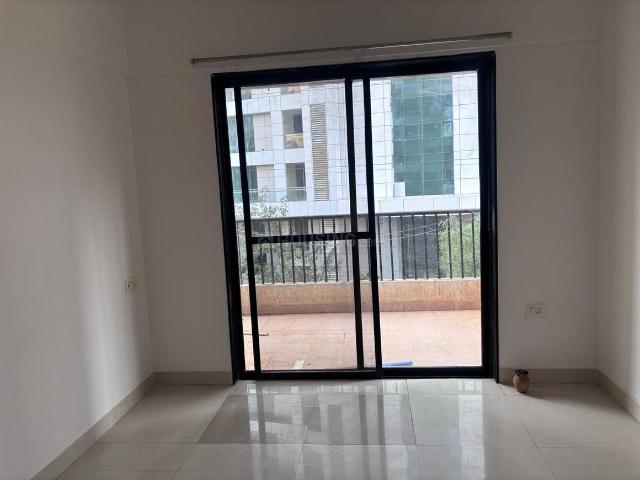 1 BHK Apartment in Magarpatta City for rent Pune. The reference number is 20352207