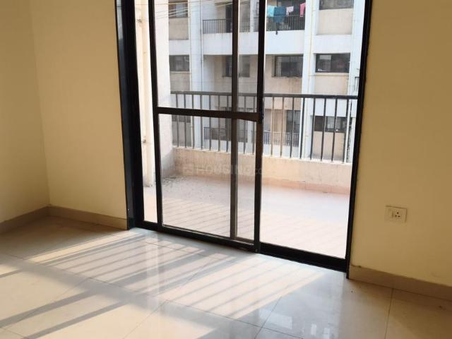 1 BHK Apartment in Magarpatta City for resale Pune. The reference number is 20047105