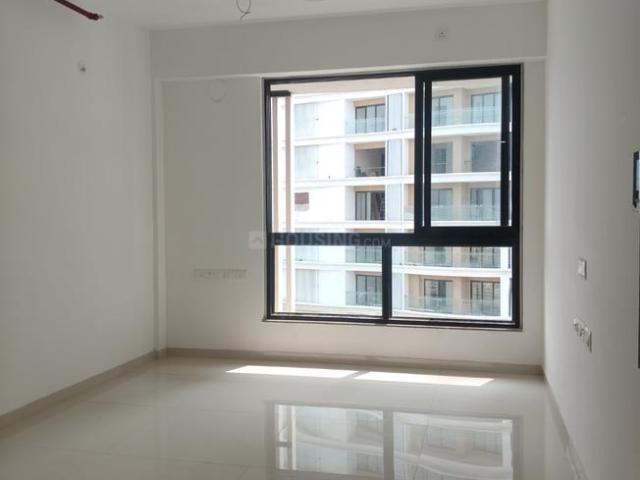 1 BHK Apartment in Malad East for rent Mumbai. The reference number is 17764378