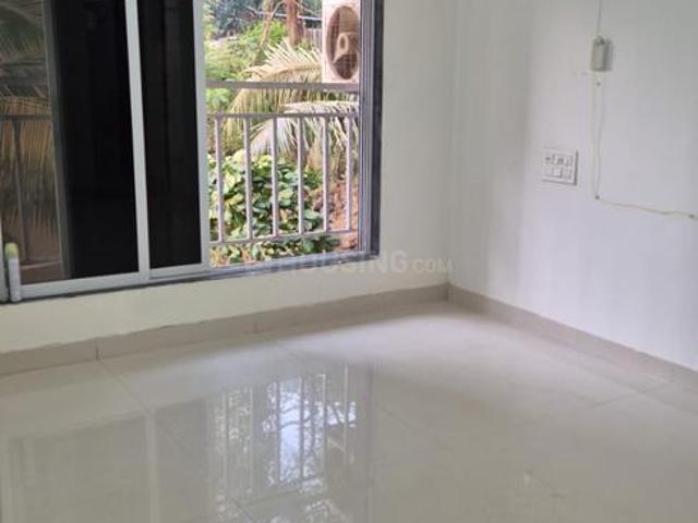 1 BHK Apartment in Malad East for rent Mumbai. The reference number is 20284607