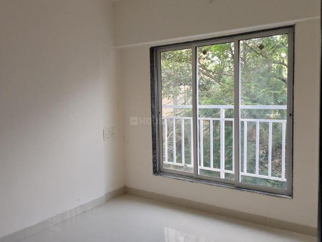 1 BHK Apartment in Malad East for resale Mumbai. The reference number is 18395761
