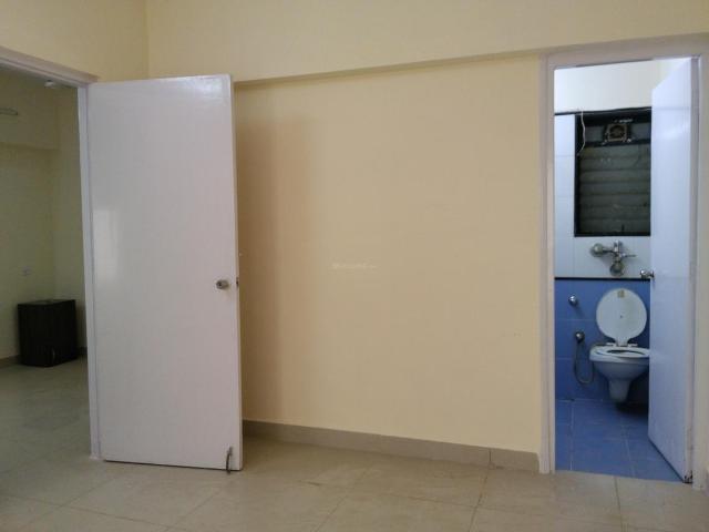 1 BHK Apartment in Malad East for resale Mumbai. The reference number is 18573699