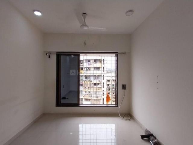 1 BHK Apartment in Malad East for resale Mumbai. The reference number is 20063255