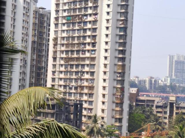 1 BHK Apartment in Malad East for resale Mumbai. The reference number is 20209585