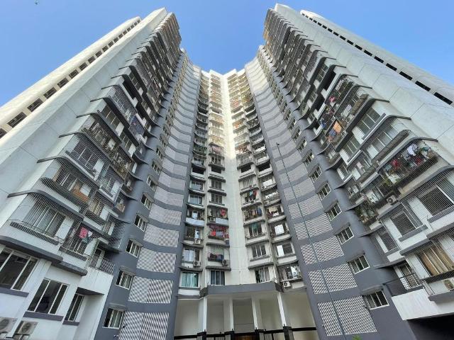 1 BHK Apartment in Malad East for resale Mumbai. The reference number is 20374513