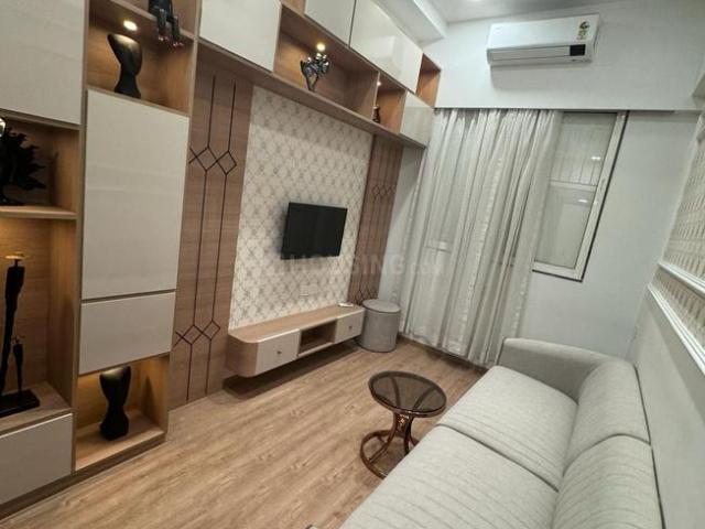 1 BHK Apartment in Malad East for resale Mumbai. The reference number is 20386208