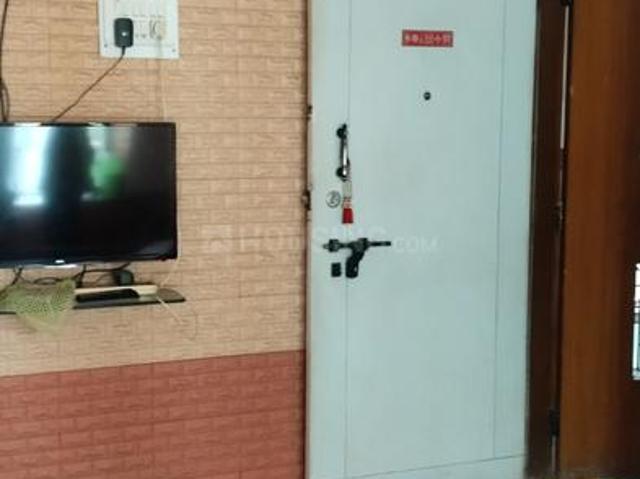 1 BHK Apartment in Malad West for rent Mumbai. The reference number is 17494804