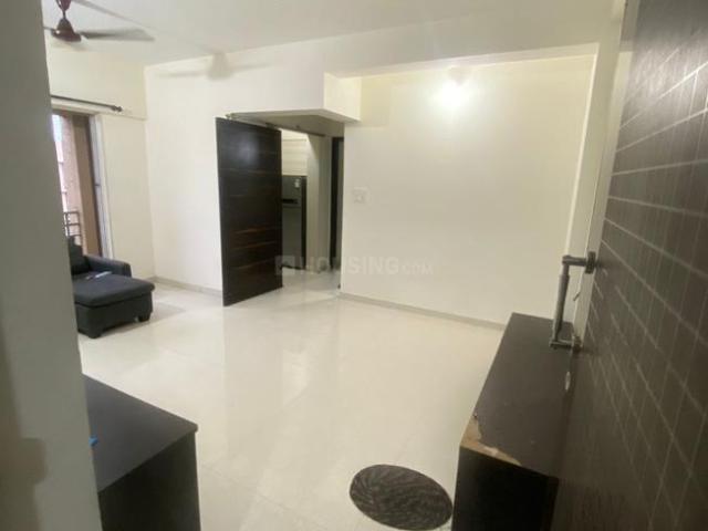 1 BHK Apartment in Malad West for rent Mumbai. The reference number is 18056443