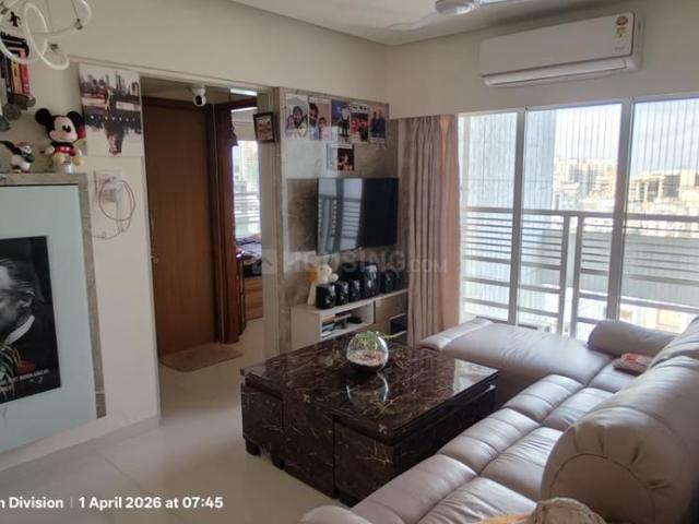 1 BHK Apartment in Malad West for rent Mumbai. The reference number is 19930635